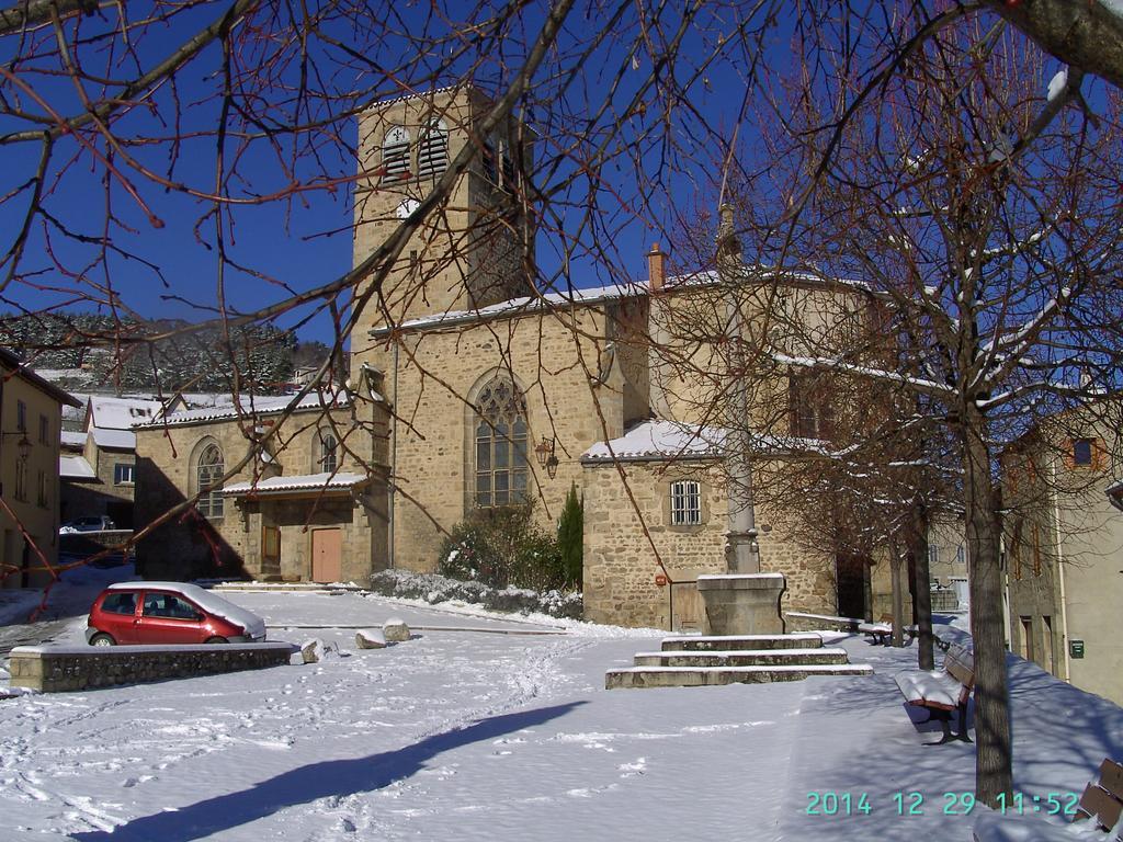 Cellier De La Fontaine Villa Saint-Georges-en-Couzan Bilik gambar