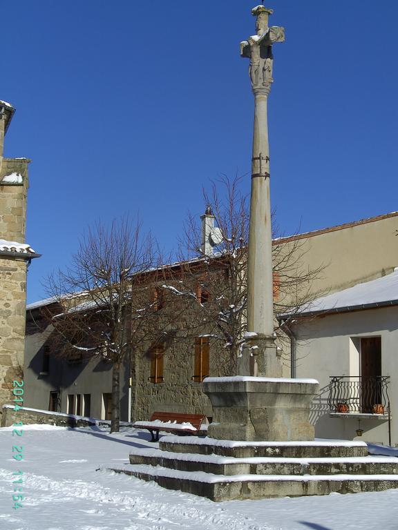 Cellier De La Fontaine Villa Saint-Georges-en-Couzan Bilik gambar